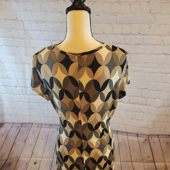 Faux Wrap Dress - Picture 2 of 5